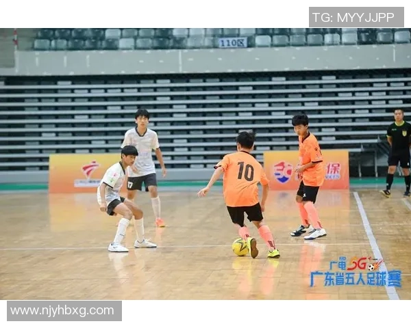 球星击掌足球：技术、团队与激情的完美碰撞展现球场上的荣耀与梦想