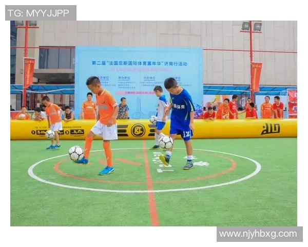 世界足球巨星走进课堂开启趣味中文学习之旅 世界足球巨星走进课堂开启趣味中文学习之旅